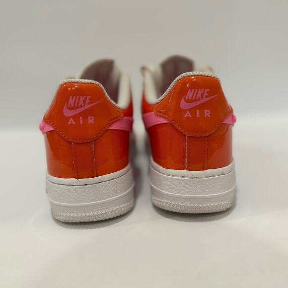 AIR FORCE 1 LOW PS Valentine's Day 2023 Youth size 4.5 - Picture 2 of 9